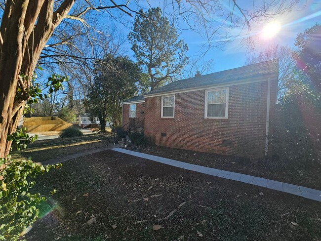 1534 Herrin Ave in Charlotte, NC - Building Photo - Building Photo