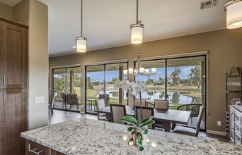 7825 E San Carlos Rd in Scottsdale, AZ - Building Photo - Building Photo