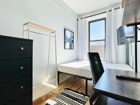 Furnished room/NOT APARTMENT in Brooklyn, NY - Building Photo