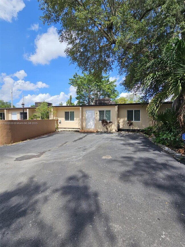 property at 15027 Coconut Ct