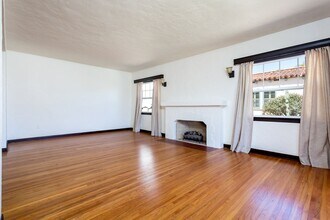 4936 Marlborough Dr in San Diego, CA - Building Photo - Building Photo