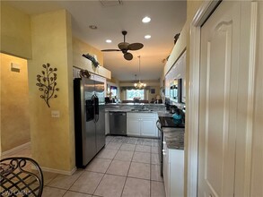 10210 Washingtonia Palm Way-Unit -1723 in Ft. Myers, FL - Building Photo - Building Photo