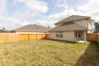 25238 Sanitas Valley Dr in Porter, TX - Building Photo - Building Photo