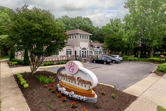 Peninsula Grove in Hampton, VA - Foto de edificio - Building Photo