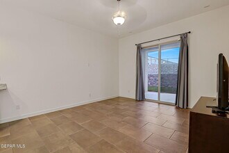 308 S Manzanita Dr in El Paso, TX - Building Photo - Building Photo