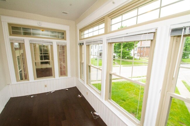 4526 Smith Rd, Unit 1 in Cincinnati, OH - Building Photo - Building Photo