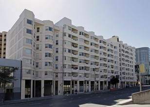 Woolf House Apartments in San Francisco, CA - Building Photo - Building Photo