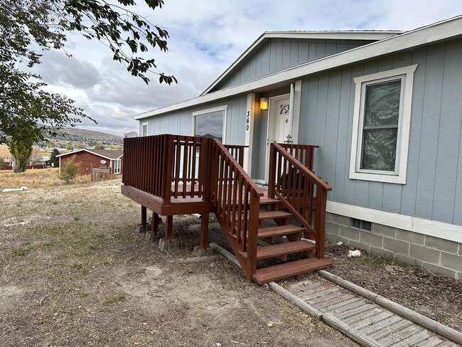 360 Trescartes Ave in Spring Creek, NV - Building Photo - Building Photo