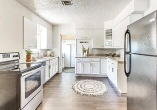 2140 NW 36th St in Oklahoma City, OK - Building Photo - Building Photo