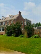 2409 N Broom St in Wilmington, DE - Building Photo