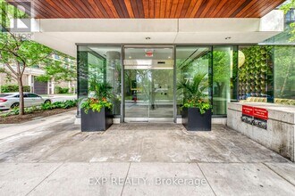 75 St Nicholas St in Toronto, ON - Building Photo - Building Photo