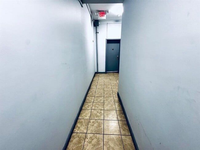 66 Tuers Ave in Jersey City, NJ - Building Photo - Building Photo