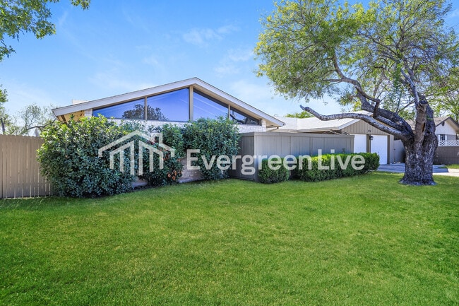 274 Meadow Path Dr in San Antonio, TX - Building Photo - Building Photo