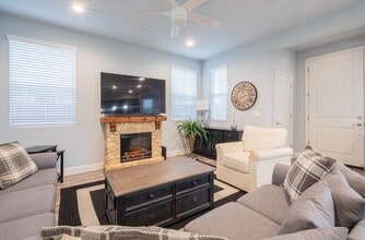 588 Rosa Monte Wy in Marina, CA - Building Photo - Building Photo