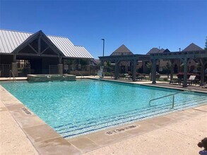 1353 Ethan Dr in Flower Mound, TX - Foto de edificio - Building Photo
