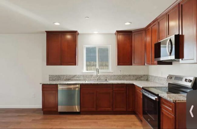 227 N Fremont Ave in Manteca, CA - Building Photo - Building Photo