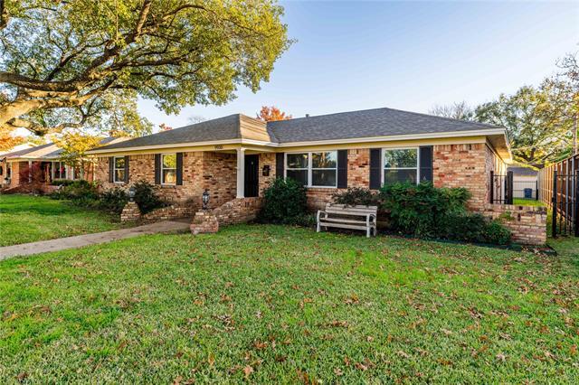 property at 9936 Lakemere Dr