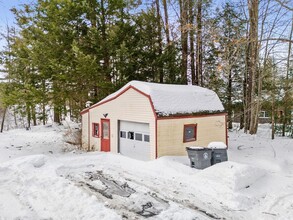 367 Academy Rd in Pembroke, NH - Building Photo - Building Photo