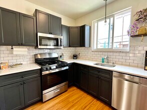 1122 Cantrell St in Philadelphia, PA - Building Photo - Building Photo