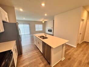 709 E Bear Dr in Tiffin, IA - Building Photo - Building Photo