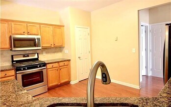 5430 Crestwick Wy in Cumming, GA - Building Photo - Building Photo