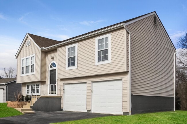 4784 Orangeburg Dr in Columbus, OH - Foto de edificio - Building Photo