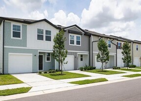 233 Mandovi St in Davenport, FL - Building Photo