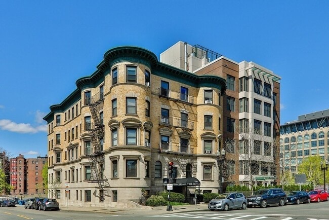 1091 Boylston St, Unit 2 in Boston, MA - Building Photo - Building Photo