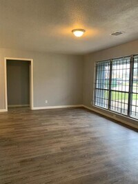 7658 Belbay St photo'