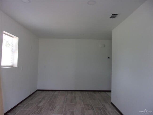 5 Mile Line Rd in Mission, TX - Building Photo - Building Photo