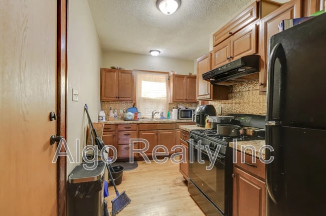 property at 2646 Dupont Ave N