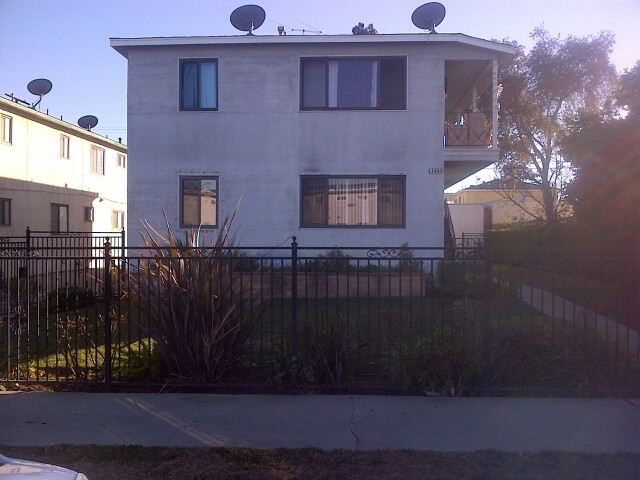 11460 Killion St in North Hollywood, CA - Building Photo - Building Photo