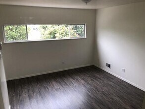 537 Trouville Ave in Grover Beach, CA - Building Photo - Building Photo