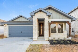 1239 William Crst in New Braunfels, TX - Building Photo - Building Photo