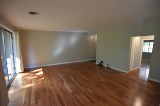 10404 Rockville Pike in Rockville, MD - Building Photo - Building Photo