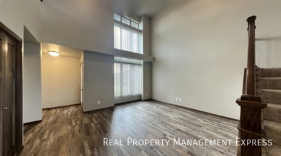 Modern 3 Bed, 2.5 Bath with Loft | Located in Southeast Sioux Falls in Sioux Falls, SD - Building Photo - Building Photo