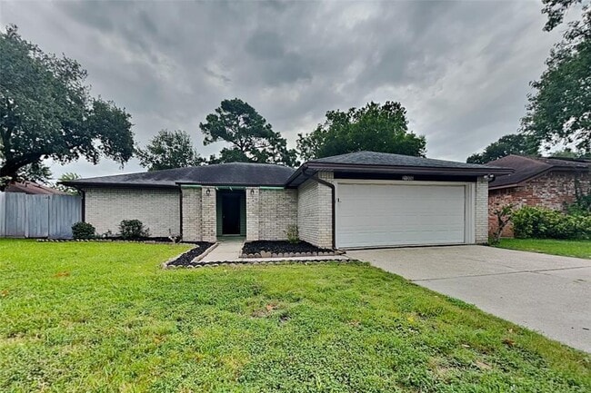 property at 21306 Fernhollow Ln