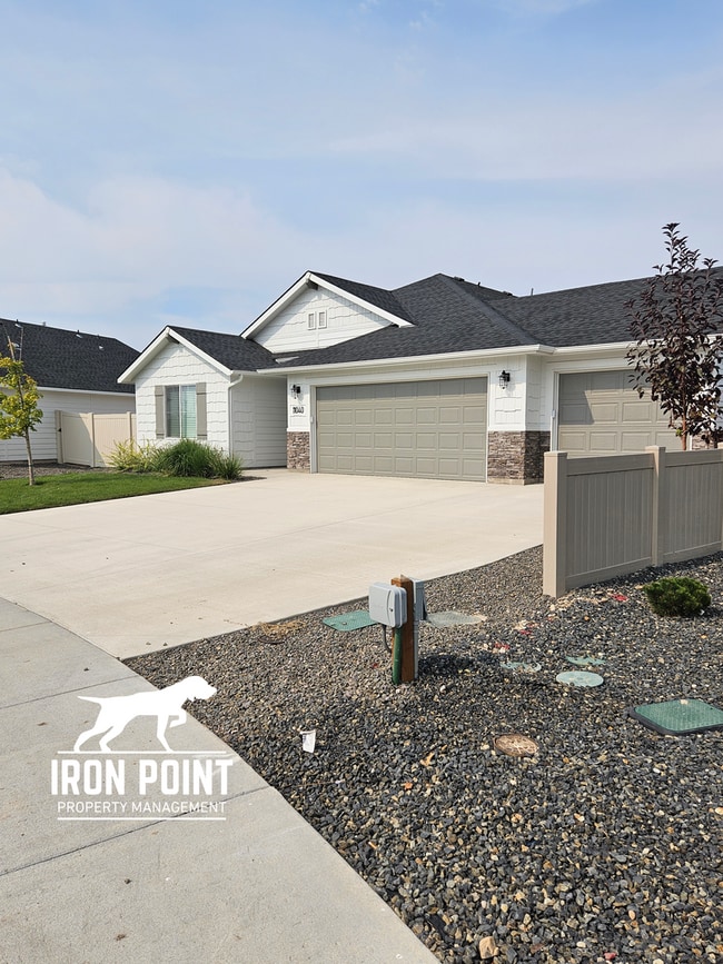 11040 Newton St in Caldwell, ID - Building Photo - Building Photo