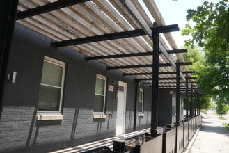 863 McCallie Ave in Chattanooga, TN - Foto de edificio - Building Photo