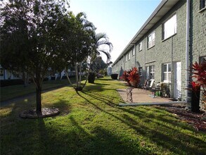 5287 81st St N in St. Petersburg, FL - Building Photo - Building Photo