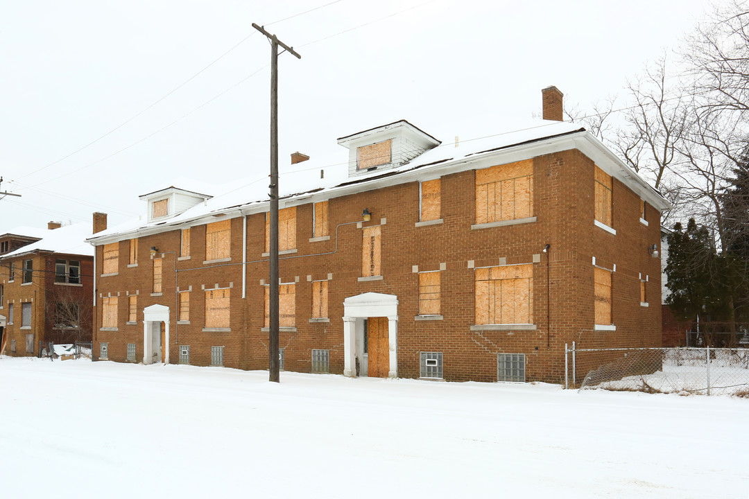 7531 MacKenzie St in Detroit, MI - Foto de edificio