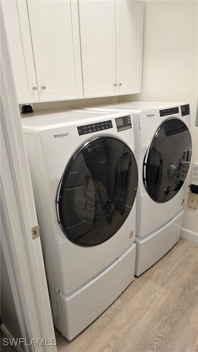 property at 8524 Via Lungomare Cir