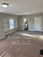 2015 E 81 St in Kansas City, MO - Building Photo - Building Photo