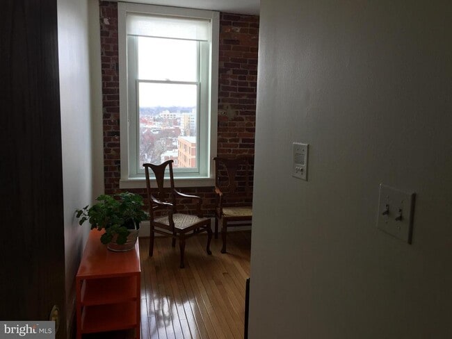 1615 Q St NW in Washington, DC - Building Photo - Building Photo