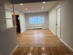 3 Wensley Rd in Plainview, NY - Building Photo - Building Photo