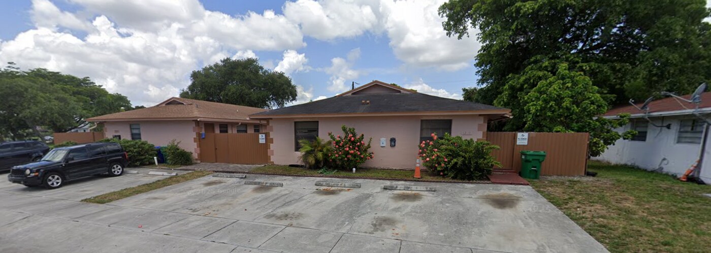 1211 NW 29th Terrace in Fort Lauderdale, FL - Building Photo