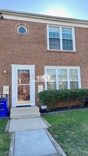 5915 Rowanberry Dr in Elkridge, MD - Building Photo