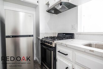 10810 Sarah St in Los Angeles, CA - Building Photo - Building Photo