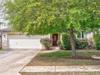 9704 Castle Pines Dr in Austin, TX - Building Photo - Building Photo