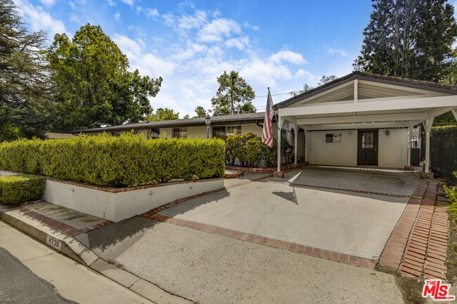 4730 Cerrillos Dr in Los Angeles, CA - Building Photo - Building Photo